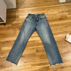Selling gently worn Moussy vintage distressed denim jeans!! Size 28